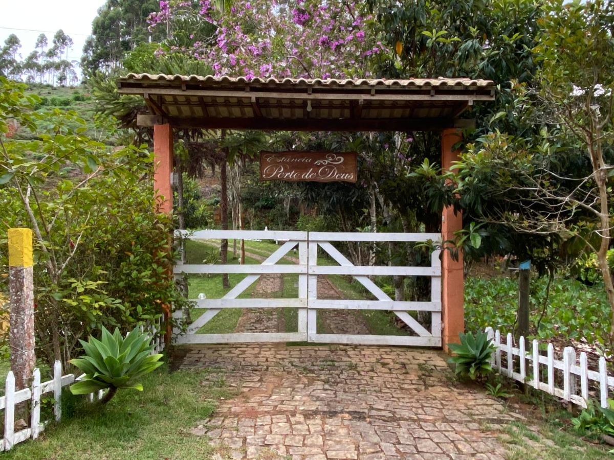 Chale Da Estancia Santa Teresa - Es Alto Sao Lourenco- Proximo Ao Circuito Caravaggio Екстер'єр фото